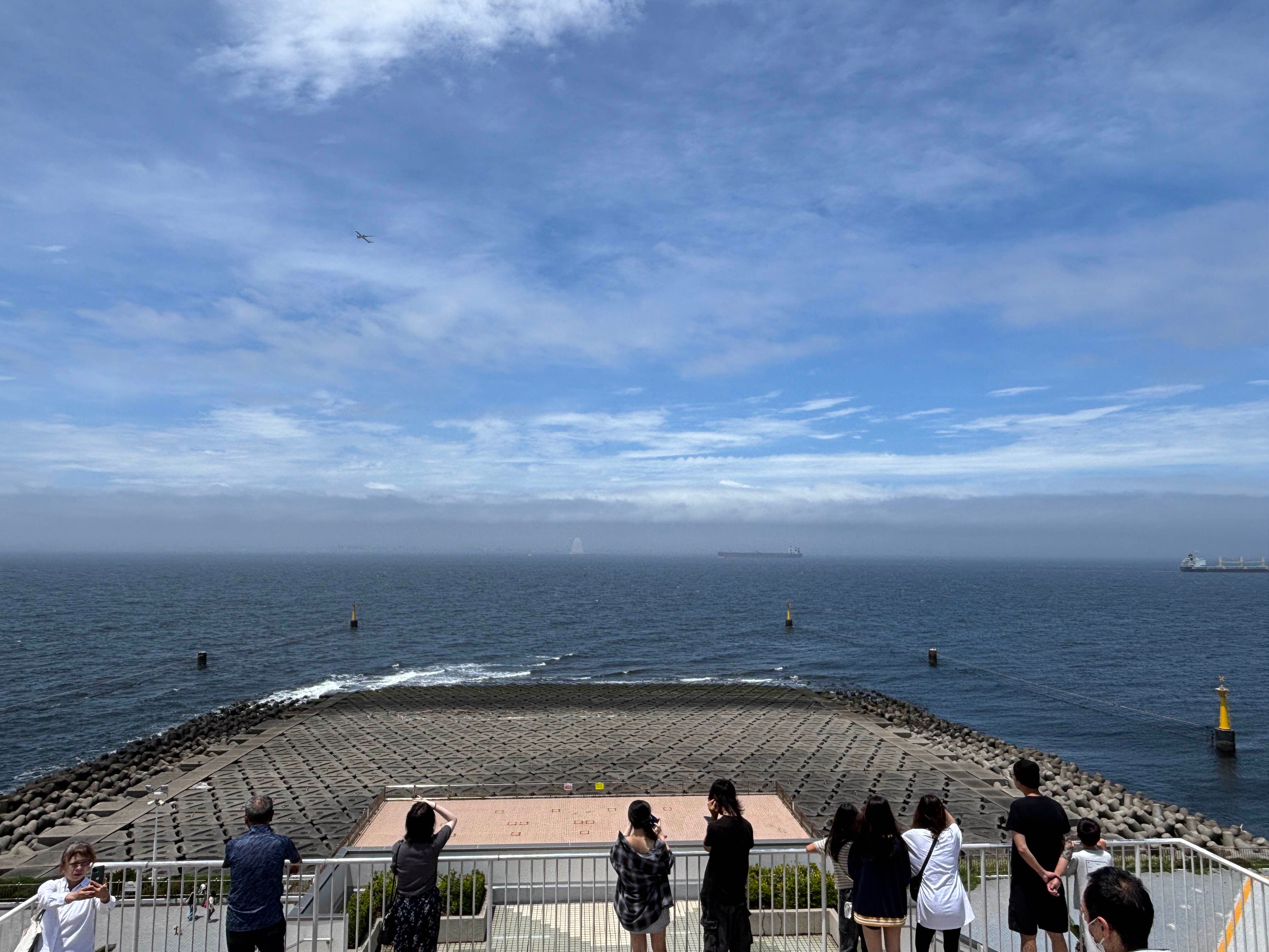 最下層で犬のリード離して走らせてる姉ちゃんいて怖かった